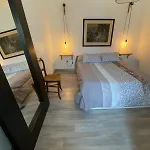 別荘 Charming House In Village Centre With Terrace