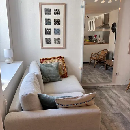 Charming House In Village Centre With Terrace Сasa de vacaciones Marseillan (Herault)
